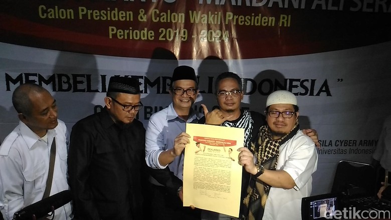 Cyber Army-Solusi UI Dukung Prabowo-Mardani Agar Beli Kembali RI Cyber Army-Solusi UI Dukung Prabowo-Mardani Agar Beli Kembali RI