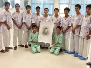 Diberitahu Soal Penyelam yang Tewas, 12 Remaja Thailand Menangis