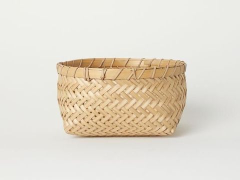 Heboh Tampah dan Besek dijual H&M Seharga Ratusan Ribu Rupiah