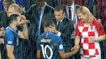 Kemesraan Presiden Kroasia-Presiden Prancis di Final Piala Dunia