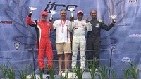 Ia tak saja mendapat perlawanan ketat dari Alvin Bahar (Honda Racing Indonesia) tapi juga dari Fitra Eri yang kini membela tim Honda Pekanbaru. Alvin akhirnya finis kedua setelah menyalib Fitra yg sebelumnya di tempat kedua. Gantian Fitra yg finis di posisi ketiga. Foto: dok. ISSOM