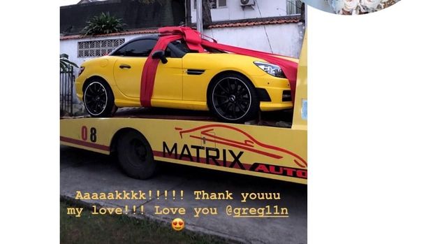Mobil dari Greg Nwokolo untuk Kimmy Jayanti.