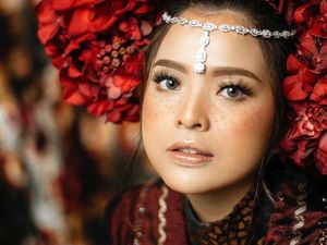 7 Artis Indonesia Ikutan Tren Makeup Freckles, Makin Cantik atau Aneh?