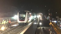 Kereta LRT Jakarta pun mencatatakan rekor sebagai salah satu produksi kereta LRT tercepat di dunia karena dapat rampung dalam kurun waktu satu tahun sejak pemesanan.