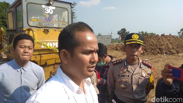 Polisi Bongkar Penyalahgunaan Solar Subsidi di Karawang Polisi Bongkar Penyalahgunaan Solar Subsidi di Karawang