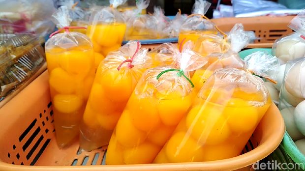 Harga Telur Selangit, Banyak Konsumen di Blitar Beralih ke Telur Ini