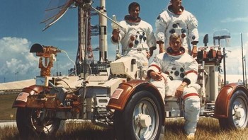Ini 3 astronot terakhir yang ke bulan dalam misi Apollo 17. Mereka adalah Harrison Schmitt, Eugene Cernan dan Ronald Evans. Foto: NASA