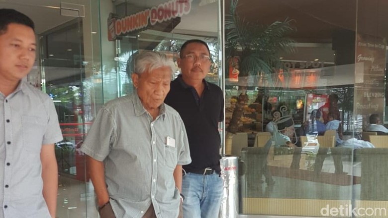 Buron Kasus Korupsi, Eks Bupati Mukomuko Dibekuk di Mal Buron Kasus Korupsi, Eks Bupati Mukomuko Dibekuk di Mal