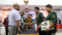 Ia diterima oleh Ketua KPU Arief Budiman dan komisioner KPU lainnya.