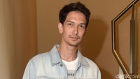 Banyak yang mendokan agar Dimas Beck cepat-cepat mendapatkan pujian hati dan menikah. Foto: Pool/Noel/detikHOT