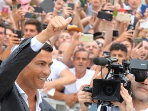 Ronaldo ke Juventus Pecahkan Rekor Like Instagram