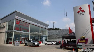 Mitsubishi Andalkan Xpander di Serang