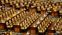 Penampakan ratusan kursi kosong saat DPR menggelar rapat paripurna.