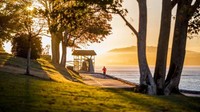  Stanley Park, Vancouver. Beberapa pesona taman kota bisa menyamai hutan liar dan itu ada di sini. Jalur sepedanya mengitari tepian teluk dan ada banyak ruang terbuka yang berpemandangan pegunungan (CNN Travel)