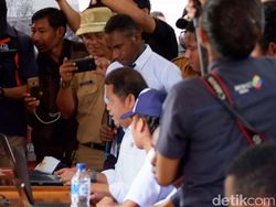 Blusukan Menkominfo Tinjau Palapa Ring di Puncak Jaya