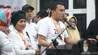Selain itu, beberapa artis masuk dalam daftar bacaleg di PKB, di antaranya Tommy Kurniawan, Farhat Abbas, hingga Arzeti Bilbina.
