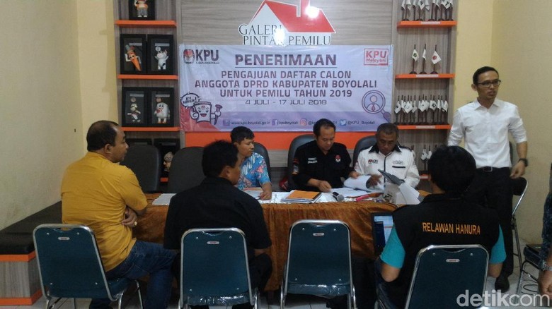 Partai Garuda dan PKPI Tak Daftarkan Bacalegnya di KPU Boyolali Partai Garuda dan PKPI Tak Daftarkan Bacalegnya di KPU Boyolali
