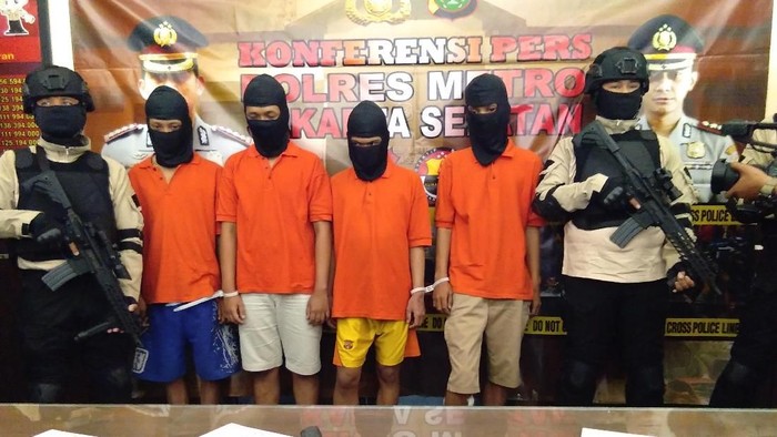 Komplotan Ini Begal Motor buat Beli Rokok hingga Mabuk-mabukan