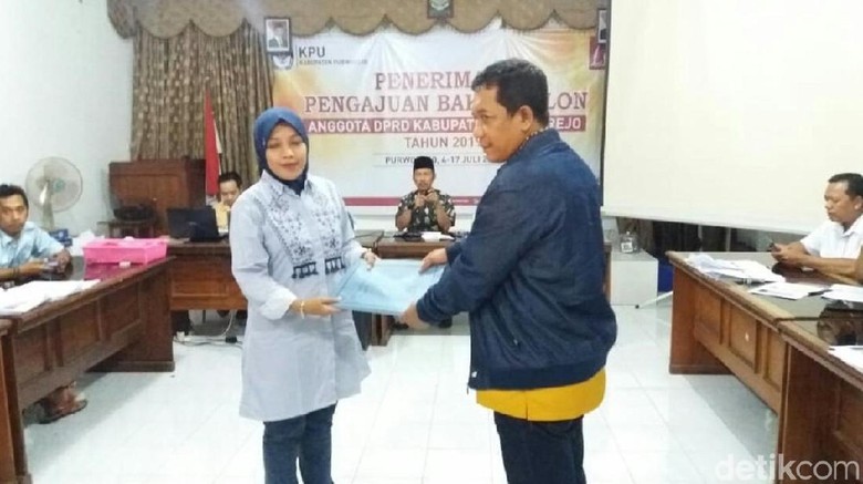 KPU Purworejo Tolak Berkas Pendaftaran Bacaleg 2 Parpol KPU Purworejo Tolak Berkas Pendaftaran Bacaleg 2 Parpol