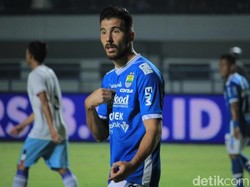 Bauman sendiri kesulitan menambah pundi-pundi golnya di babak kedua. (Foto: Wisma Putra/detikcom)