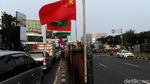 Potret Bendera Asian Games Bertiang Bambu yang Bikin Netizen Miris