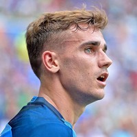 Bukan cuma tampan, Griezmann juga dikarunia mata biru nan indah yang semakin membuat para perempuan terpana. (Foto: Getty Images)