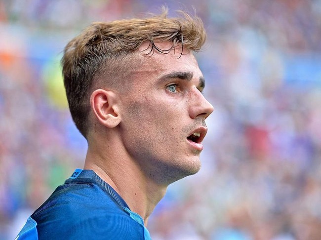 Bukan cuma tampan, Griezmann juga dikarunia mata biru nan indah yang semakin membuat para perempuan terpana. (Foto: Getty Images)