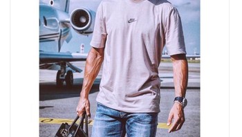 Kata netizen ini, penampilan Ronaldo di fot mirip seperti adegan di game GTA. Foto: istimewa
