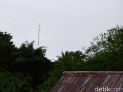 Blusukan Menkominfo Tinjau Palapa Ring di Puncak Jaya