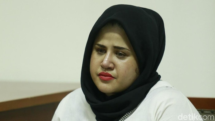 Datang Sidang Lanjutan Dhawiyah Kenakan Hijab