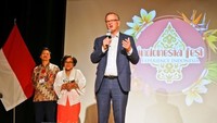 Acara ini dihadiri tamu kehormatan Acting Mayor of Burnaby, Paul McDonell, dan Bruce Ralston, BC Minister of Jobs, Trade and Technology Kanada. Mereka menyambut baik acara ini sebagai ajang mempererat hubungan kedua negara. (dok. KJRI Vancouver)