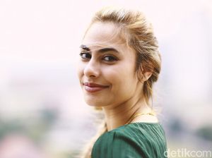 Valerie Thomas Akui Buat SIM di Inggris Sulit Banget