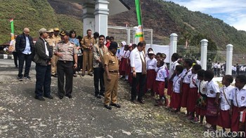 Tiba di SMP Negeri 1 Mulia. (Foto: detikINET/Adi Fida Rahman)