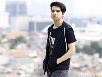 Jadi Wibu di Film Dosen Ghaib Bikin Endy Arfian Merasa Tertantang