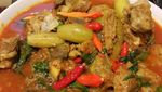 Sedap! Pindang Iga Sapi Berkuah Gurih Pedas Buat Makan Siang