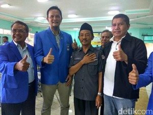 Siap Tinggalkan Karir Sepak Bola, Kurnia Sandi Daftar Caleg PAN