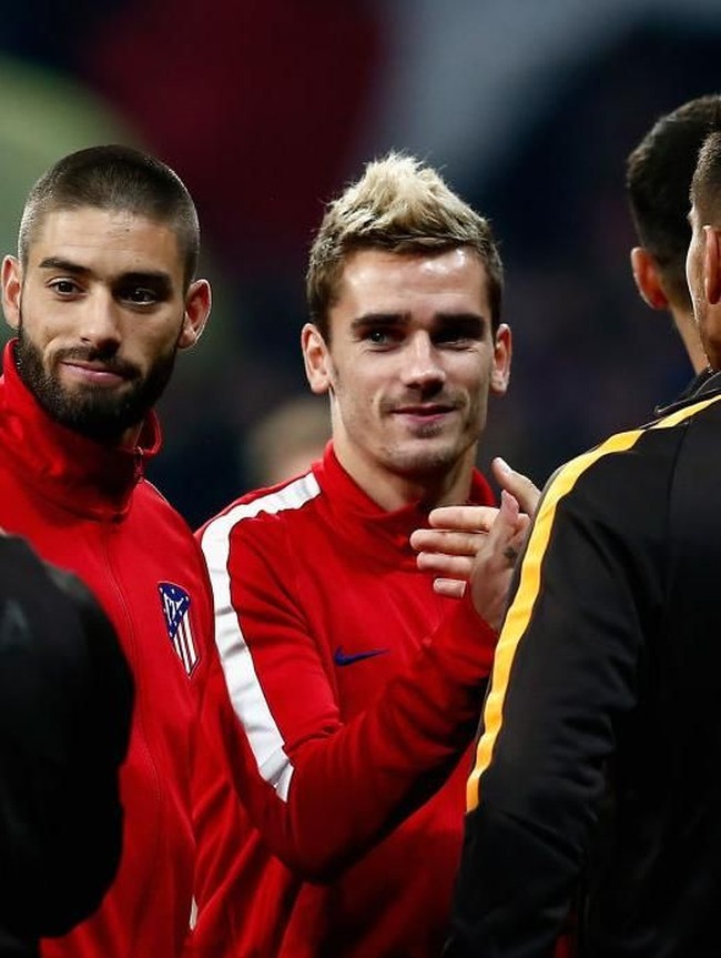 Ia juga pernah mewarnai rambutnya menjadi pirang, dengan styling ala mohawk. Mirip David Beckham ya? (Foto: Getty Images)