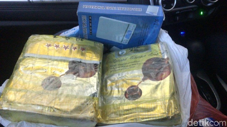 Polisi Tembak Mati Pengedar Narkoba di Medan, 2 Kg Sabu Disita Polisi Tembak Mati Pengedar Narkoba di Medan, 2 Kg Sabu Disita