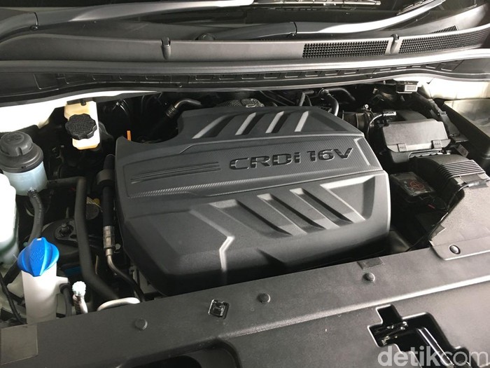 Mobil diesel masih ada peminatnya di Indonesia. Hal itu membuat pabrikan mobil asal Korea Selatan Kia, meluncurkan MPV di segmen premium Grand Sedona Diesel, Rabu (18/7/2018).