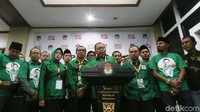 Sekjen PPP Arsul Sani memberikan keterangan pers terkait jumlah bacaleg yang didaftarkan ke KPU.