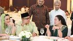 Intip Gaya Puan Maharani Saat Makan dan Minum Jamu Bareng Menteri Lain