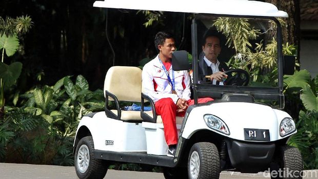 Di Istana, Jokowi Puji Balik Lalu M Zohri  