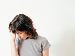Waspada Jika Merasa Tak Cantik, Bisa Picu Gangguan Mental hingga Anoreksia