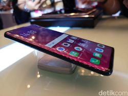 Potret Peluncuran Ponsel Termahal Oppo di Jakarta