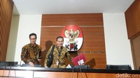 KPK menetapkan Bupati Labuhanbatu, Sumut, Pangonal Harahap sebagai tersangka penerima suap. Pangonal menjadi tersangka atas dugaan penerimaan suap dari pengusaha Effendy Sahputra terkait proyek-proyek di Labuhanbatu tahun anggaran 2018.