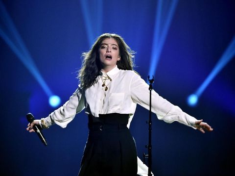 NEW YORK, NY - JANUARY 26:  Recording artist Lorde performs onstage during MusiCares Person of the Year honoring Fleetwood Mac at Radio City Music Hall on January 26, 2018 in New York City.  (Photo by Steven Ferdman/Getty Images)