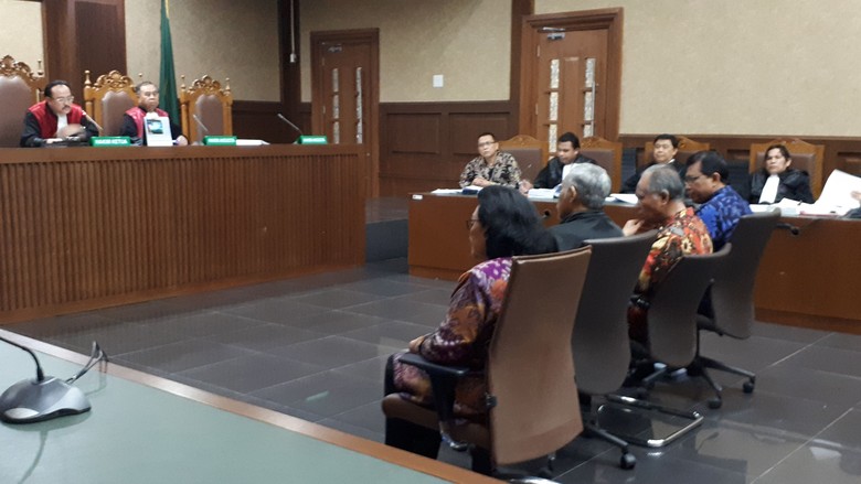 Diah Anggraeni Ngaku Tak Tahu Alasan Review Lelang Proyek IPDN Diah Anggraeni Ngaku Tak Tahu Alasan Review Lelang Proyek IPDN