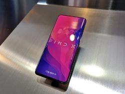 Potret Peluncuran Ponsel Termahal Oppo di Jakarta