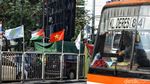 Ini Bendera Peserta Asian Games yang Diikat Bambu