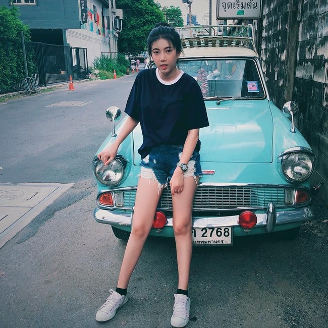 Dengan wajah yang baru itu, Jitraporn mengungkapkan ia kini memiliki kesempatan untuk memberikan kehidupan yang lebih baik untuk keluarganya. Foto: Instagram